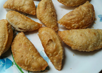 Bihari Rasoi Shuddh Ghee Gujiya – Taste the Tradition 250g - 450g - 900g